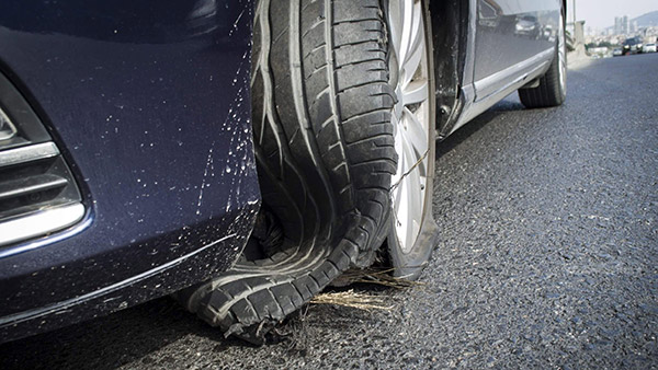 tyre brust on expressway